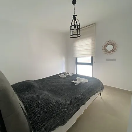 Apartment Blue Freedom - Deja Blue Wellness *